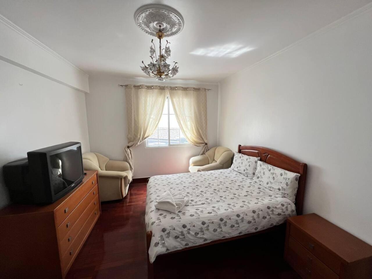 Comfortable 2-Bedroom Apartment For Relaxing Stays フンシャル エクステリア 写真
